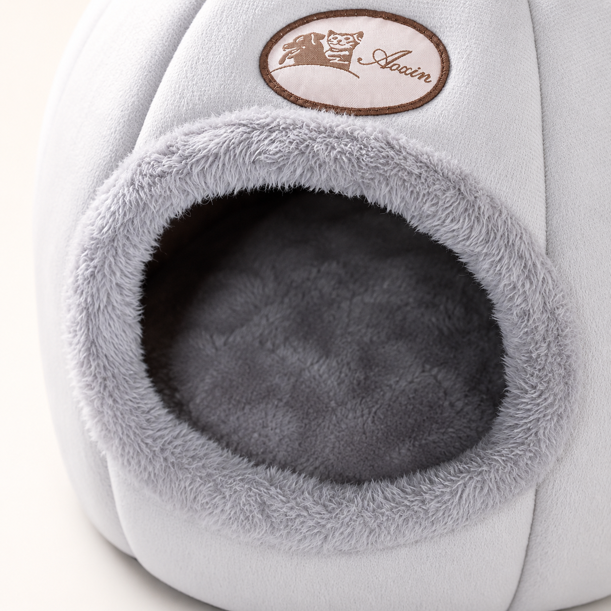 Calming Cat Cave Bed | Warm Enclosed Hideaway