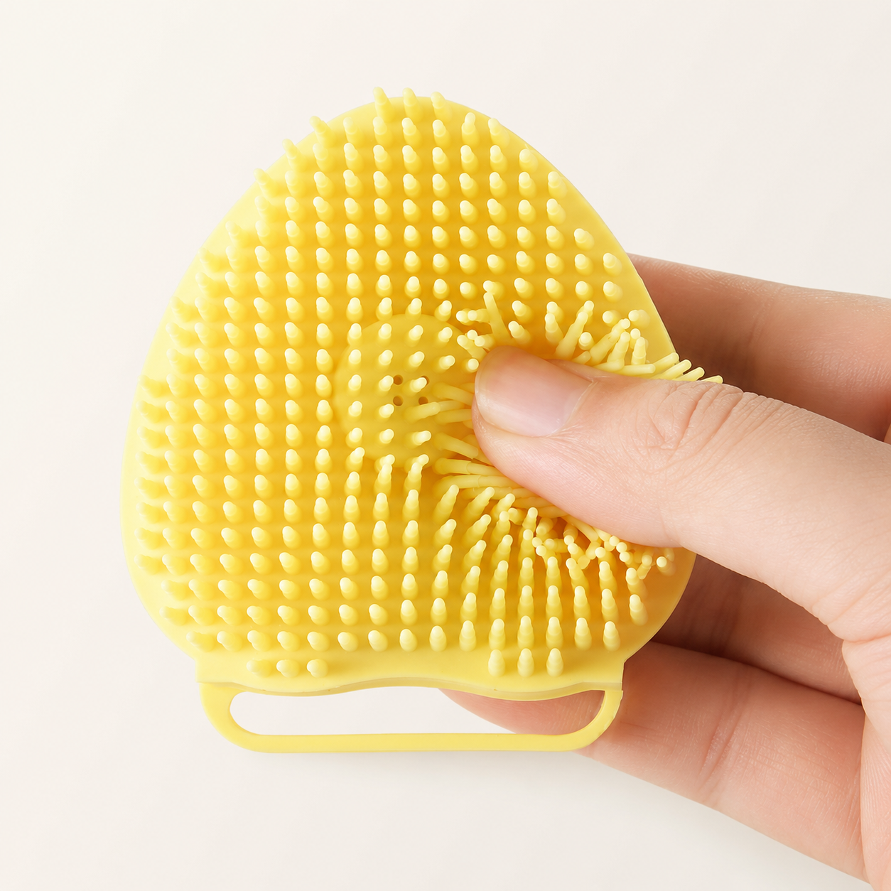 2 in 1 Pet Bath Brush & Shampoo Dispenser | Soft Silicone